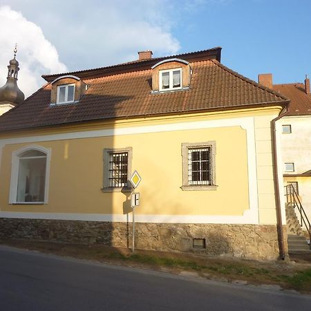 Guest House U Zlateho Jelena Žinkovy Exterior foto