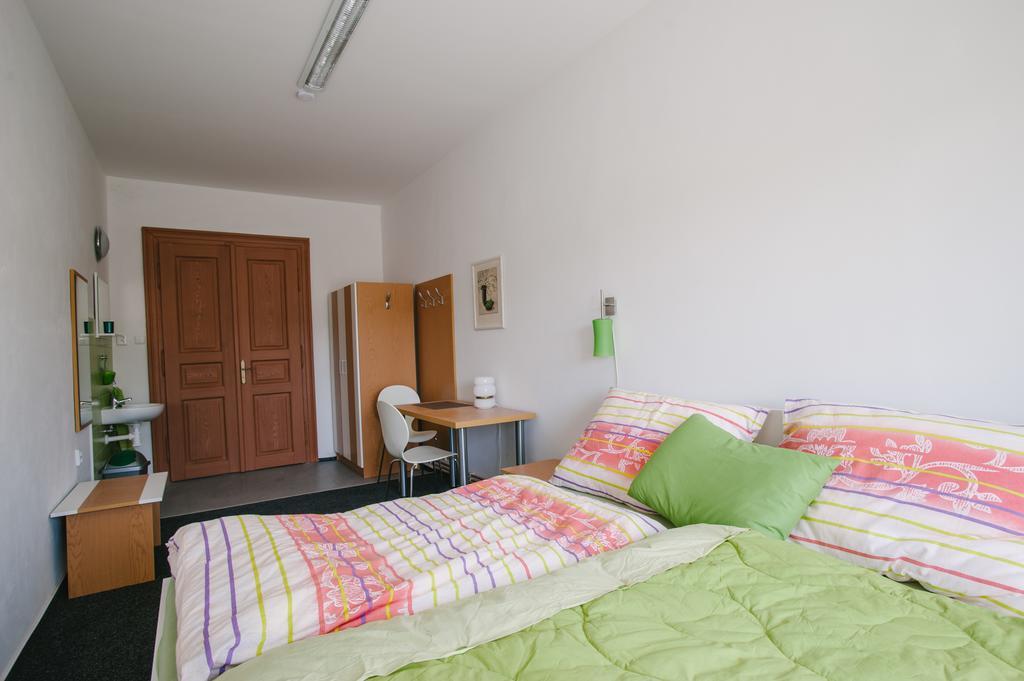 Guest House U Zlateho Jelena Žinkovy Zimmer foto