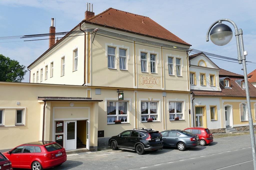 Guest House U Zlateho Jelena Žinkovy Exterior foto